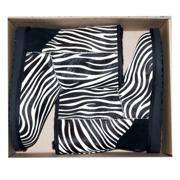 UGG Zebra Design SZ 9  Boots #1002790 Haircalf Leather Classic Short - Picture 10 of 10